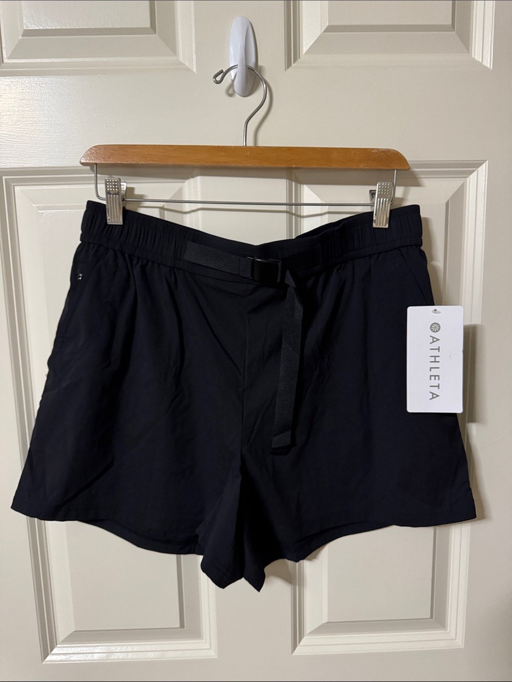 Athleta Black Women's Athletic Belted Highland Utility Shorts